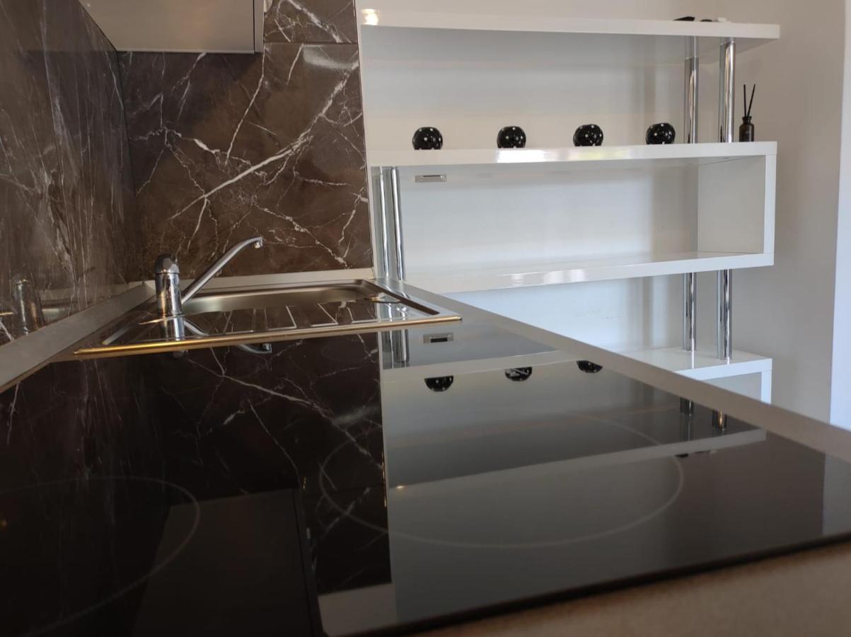 Modern Apartment Ana Rovinj Exterior photo